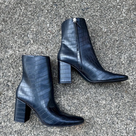H &‎ M Boots Women's Sz 9 Black Vegan Crocodile Print Ankle Boot Stacked Heel - Picture 6 of 12